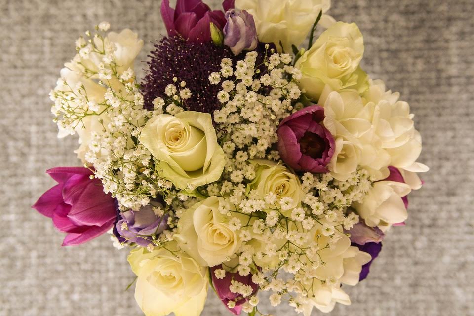 How to Make Your Bouquets and Arrangements Look Fuller - SWFlorist